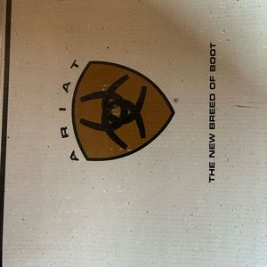 Worn 1 time ariat riding shoes